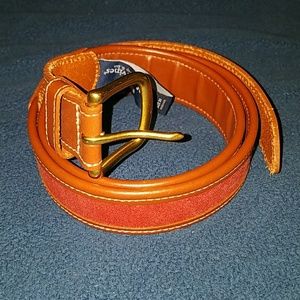 Leather Vineyard Vine belt